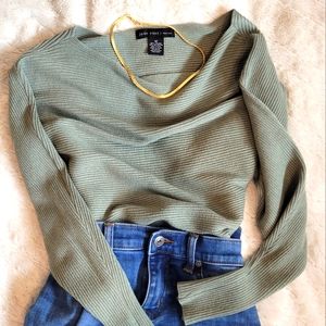 Cropped sweater